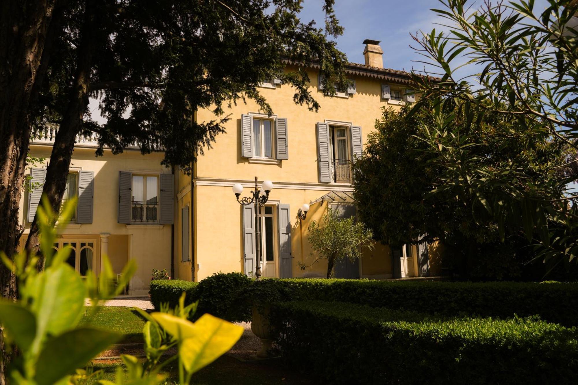 Villa Messori Spa カステルヴェトロ・ディ・モーデナ エクステリア 写真